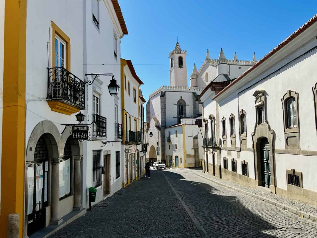 You are currently viewing A Day Trip to Évora Portugal