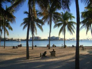 Read more about the article 10 Best Romantic Things to Do in Miami