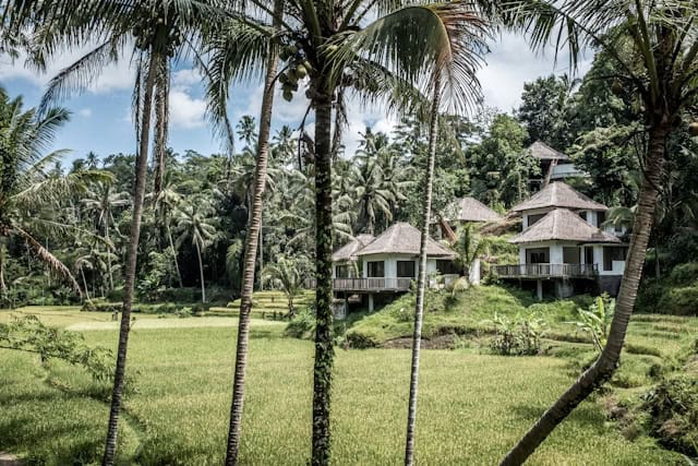 You are currently viewing From Halls to Homes: Why Private Villa Weddings Are the New Venues