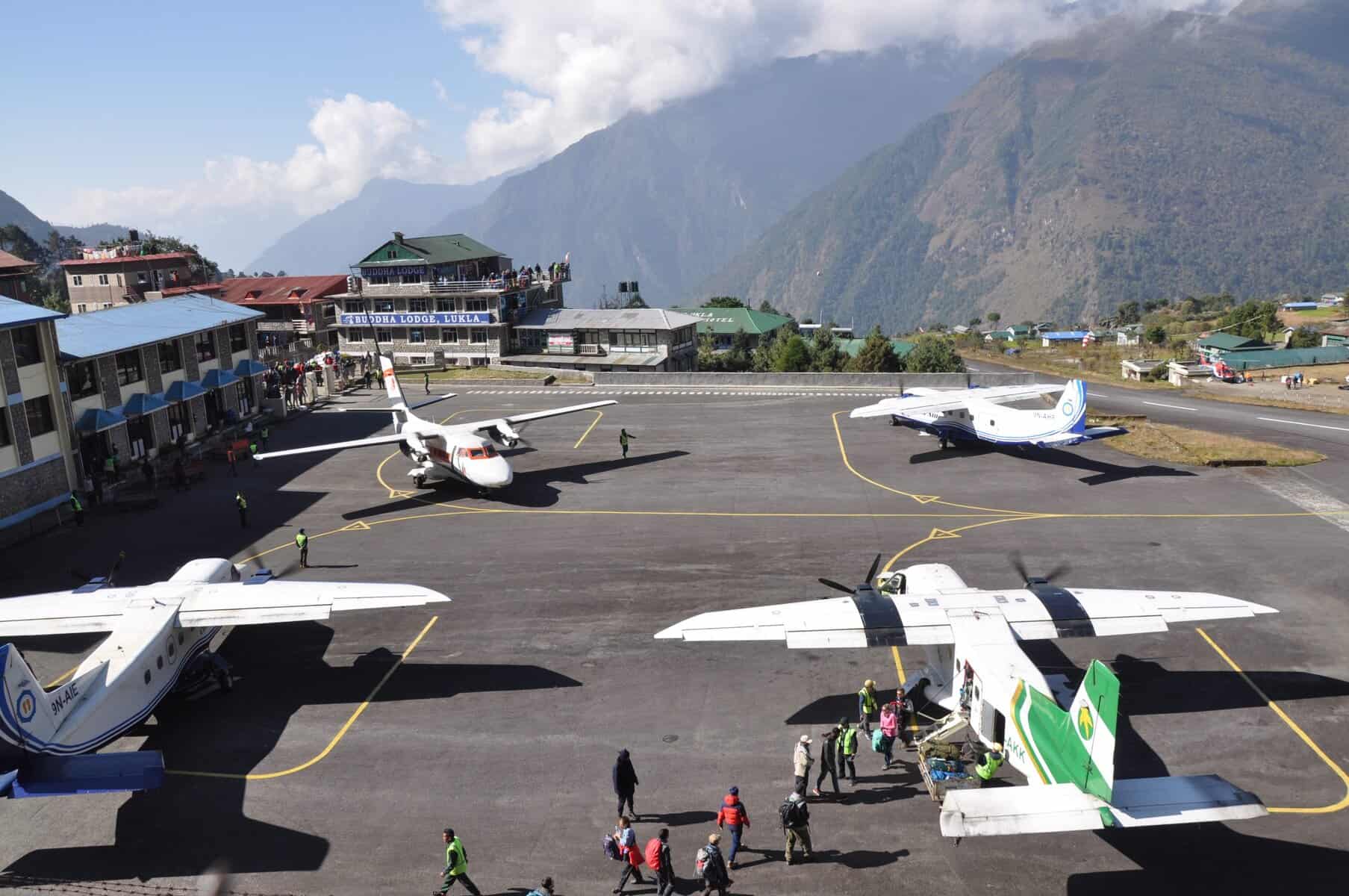 You are currently viewing Everest Panorama Trek vs Everest Base Camp: A Practical Comparison