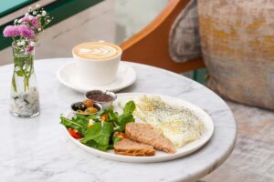 Read more about the article Where to Have Breakfast in Barcelona Like You Actually Live There